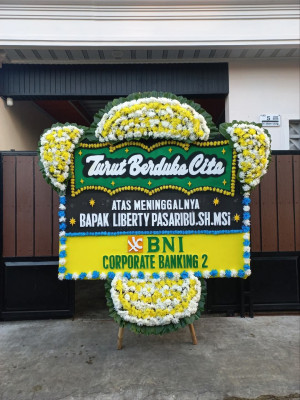 Papan Bunga Duka di Suralaga